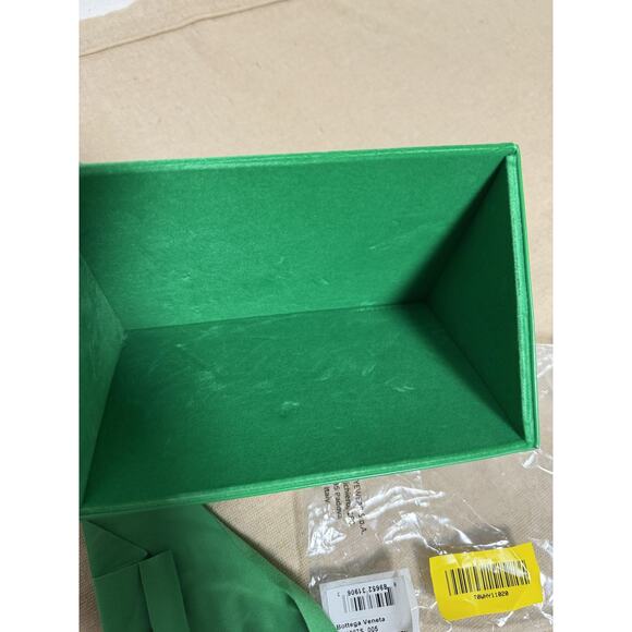 Bottega Veneta Green Counter Display Sign With Box Dust Bag Store Decor Boutique - Picture 4 of 7